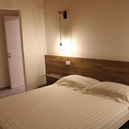 Suite 783 Bed And Breakfast Porto SantʼElpidio Exterior foto